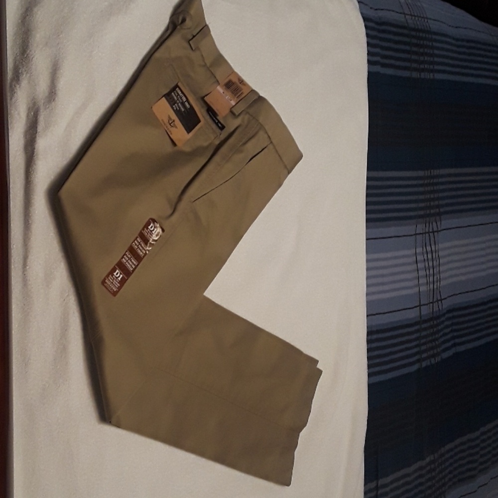 Dockers men's New signature khaki 32 x 28 slim fit